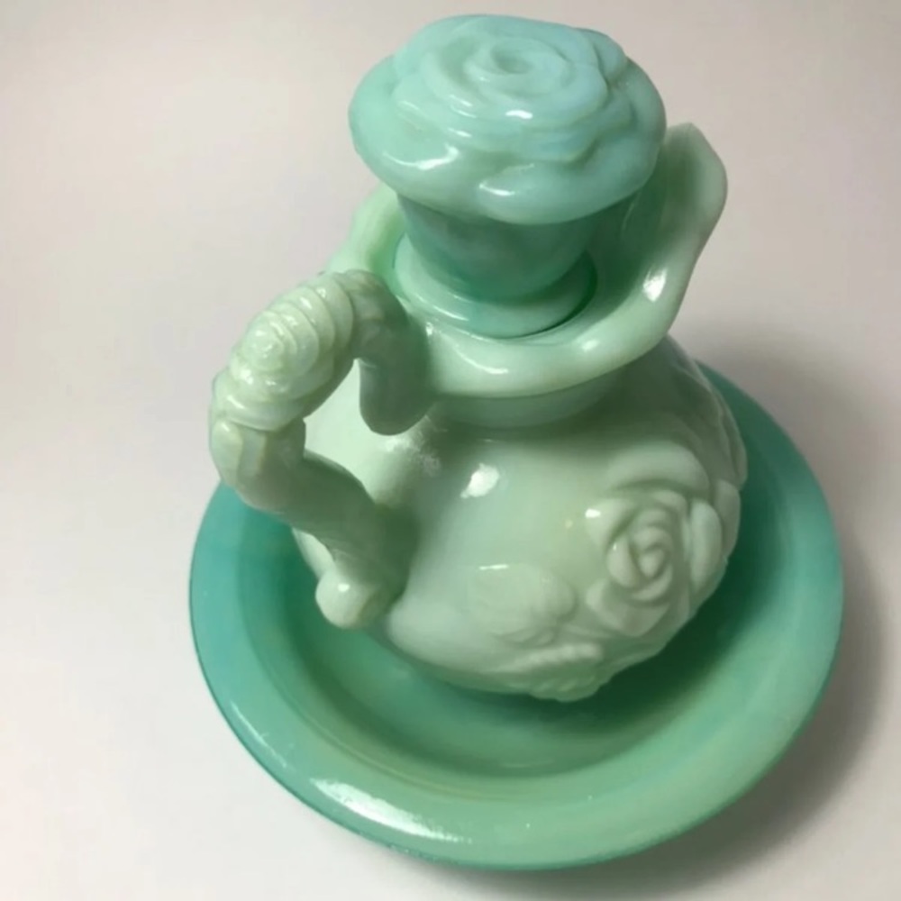 1978 Avon “Victorian Rose” Vase & Basin - Picture 6 of 6